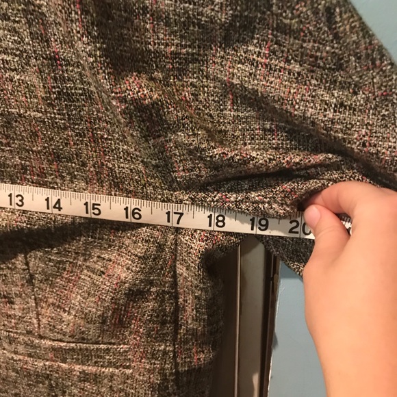 DKNY Cropped Cardigan/Jacket - Picture 2 of 7